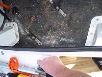 Skinner der kan justeres og holde gasflasker af forskellig st�rrelse p� plads