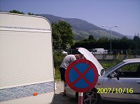 Hellere holde her end p� gaden