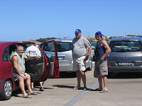 Venter p� havnen i Brindisi