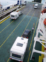 John og Kresten bakker på plads på det åbne dæk