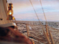 Se s� at f� den lampe slukket, solen er sgu da oppe.